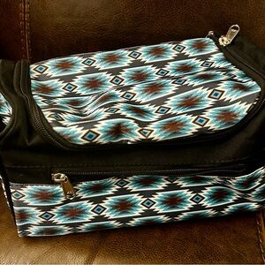 Aztec Showman Hanging Toiletry Bag with Zipper